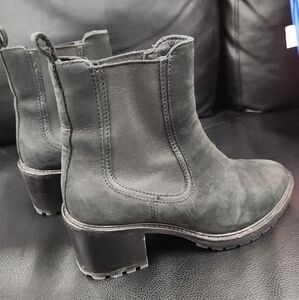 Thursday Boot Company Knockout High Heel Chelsea Matte Black Leather Lug Sole 7